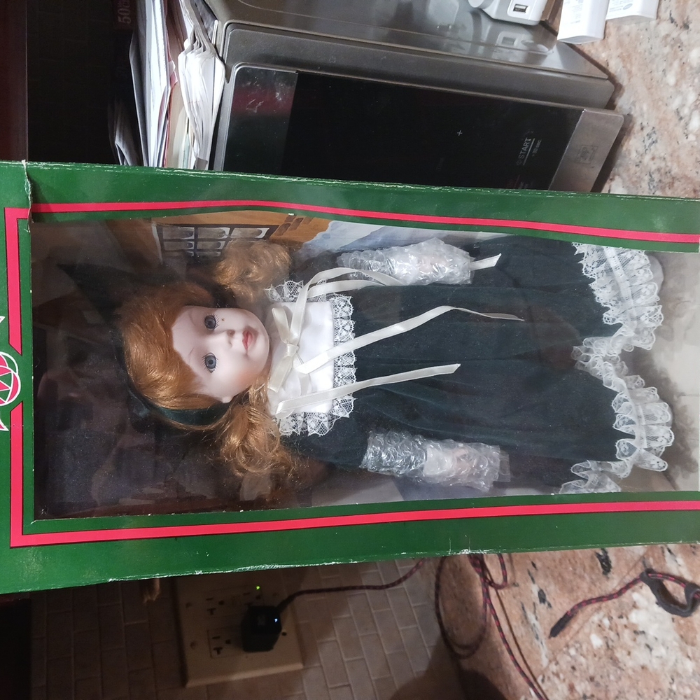 VTG SPECIAL EDITION GENUINE PORCELAIN DOLL